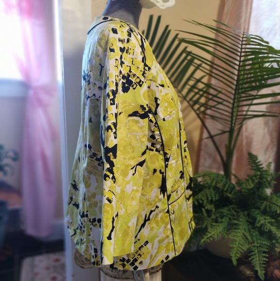 Open Front Jacket - Picture 2 of 9